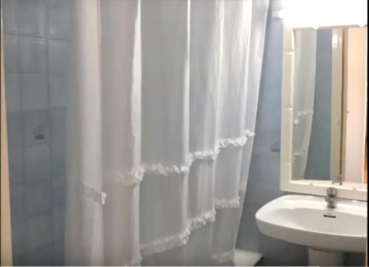 One Bedroom With Sea View Shared Pool And Furnished Balcony At Apartment